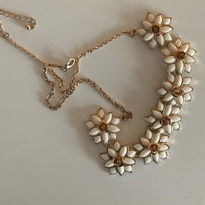 Flower necklace